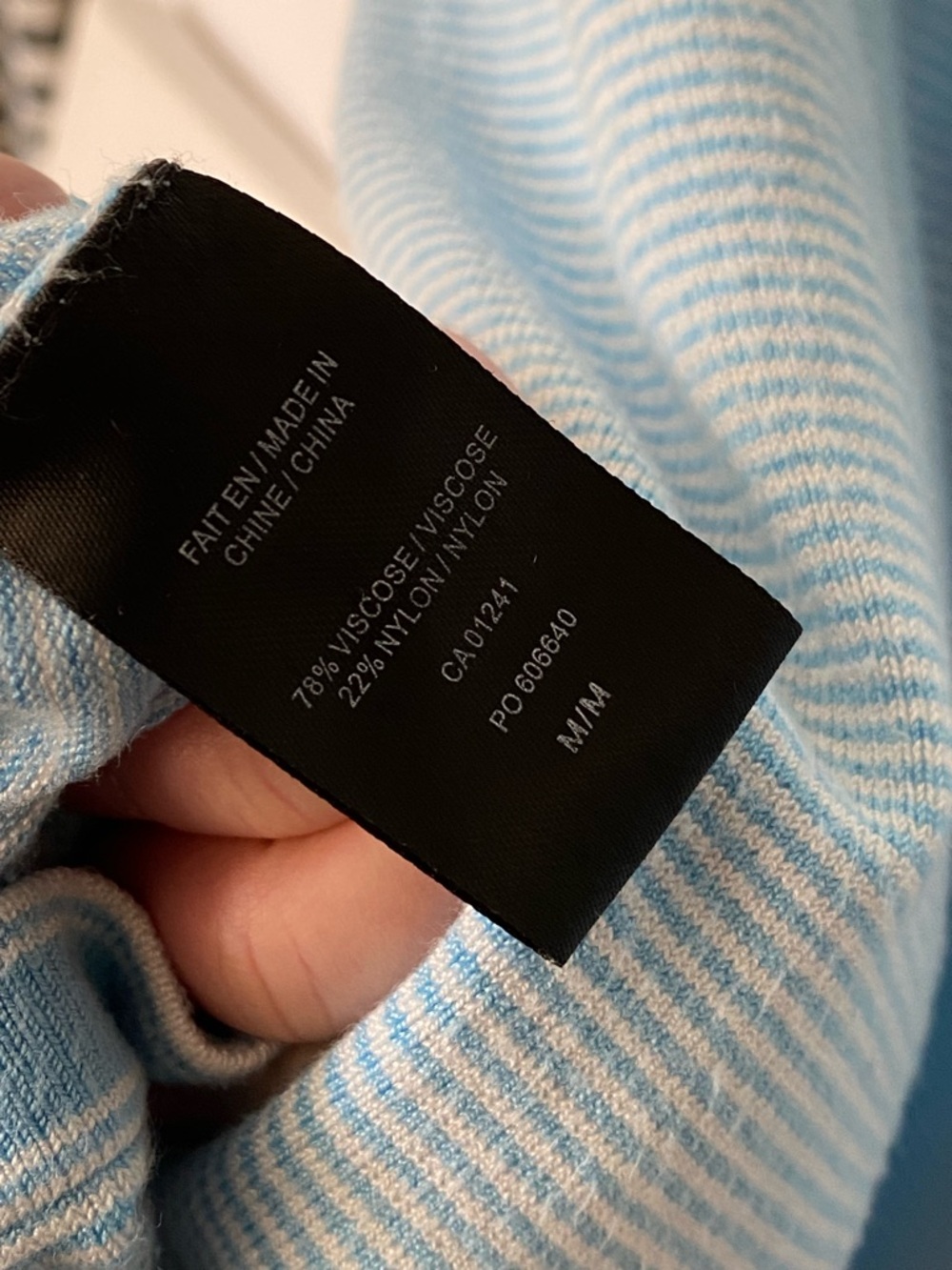 Simons Le 31 Classic Light Blue Soft V‑Neck Polo Shirt - Picture 8 of 12